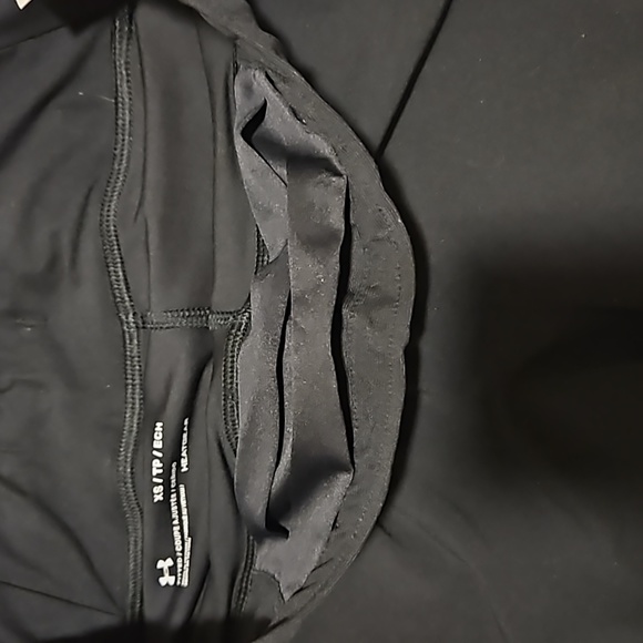 Under Armour athletic shorts - Picture 8 of 9